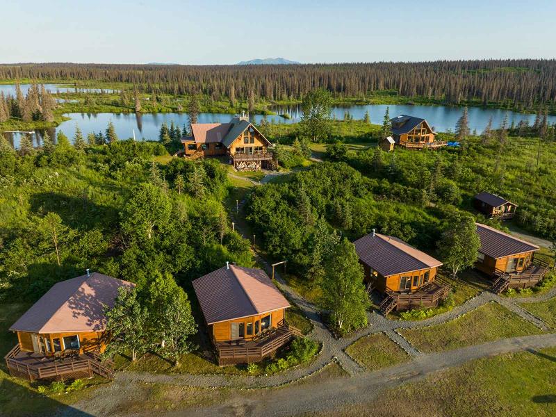 Chelatna Lake Lodge